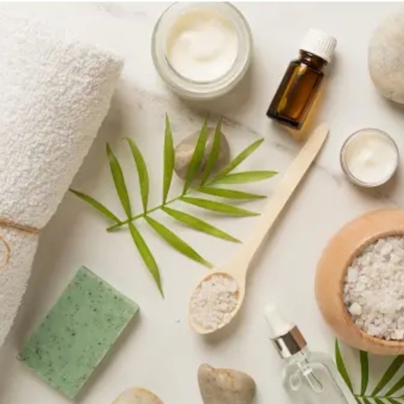 🧖‍♀️Rejuvenating SPA DAY🫧 - Picture 2 of 2